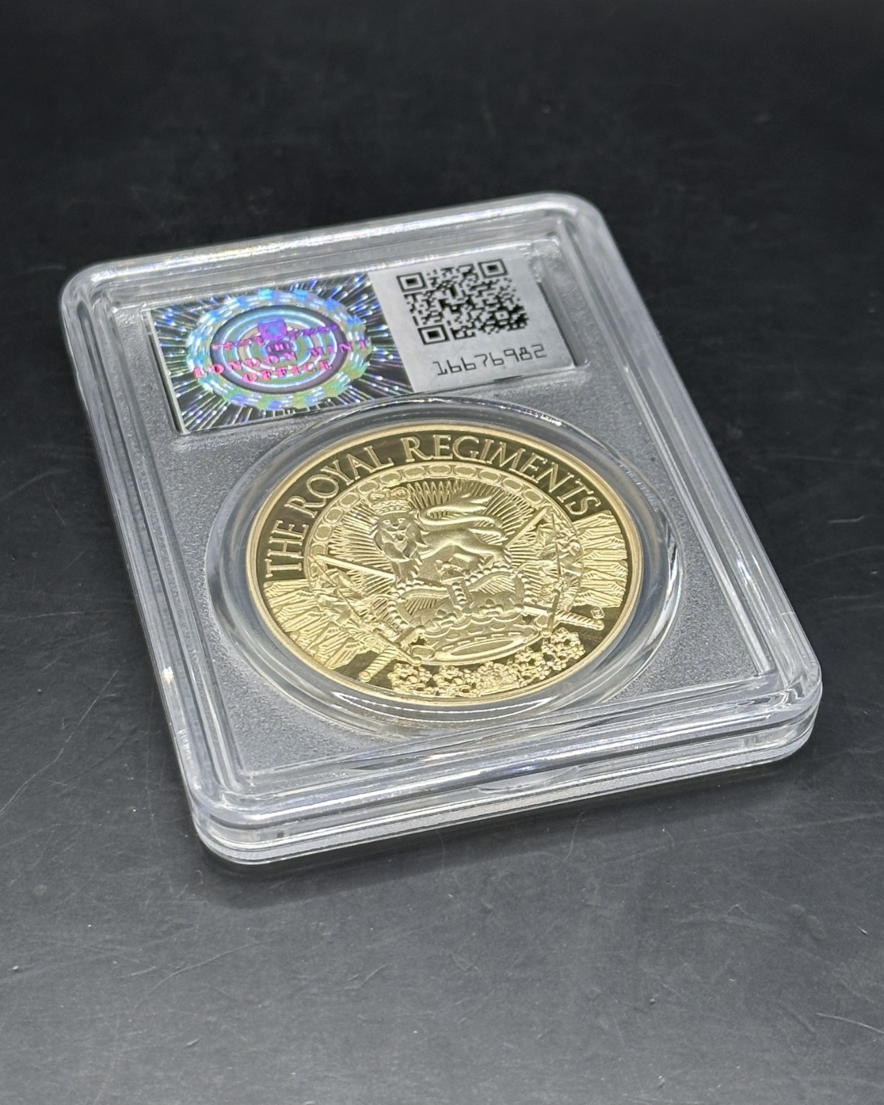 The Royal Regiments S2 Royal Scots Commemorative Coin in Airtight display case