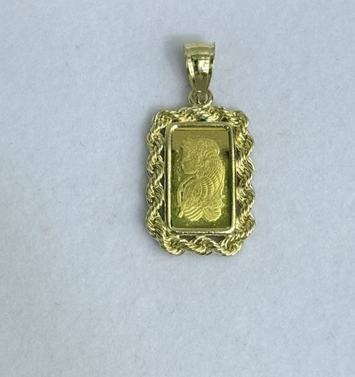 Used Lady Fortuna 1 Gram Gold Bar In 14k Gold Rope Frame Pendant. 2.93 Grams