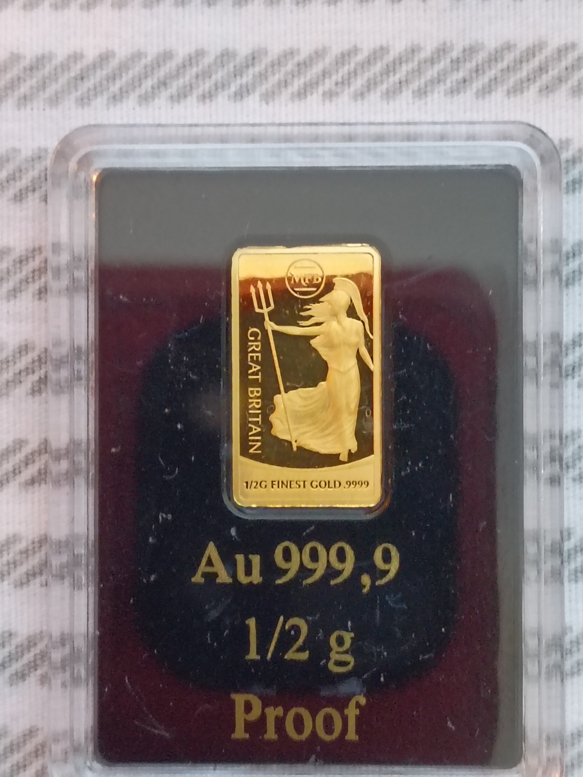 1/2 Gram Great Britain Britannia .9999 Proof Gold Bar