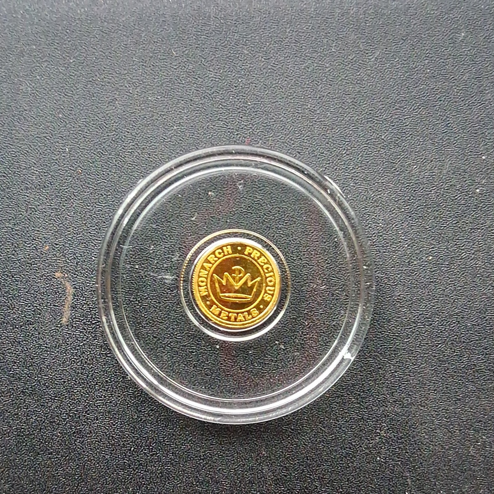 Monarch Precious Metals 1/4 Gram .9999 Fine Gold Round Horseshoe