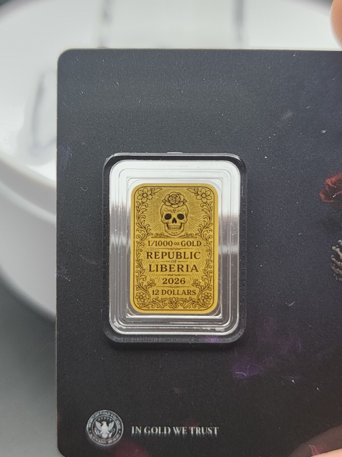 1/1000 oz Gold Bar Republic of Liberia 2026 Dia de los Muertos Roses .9999 Fine