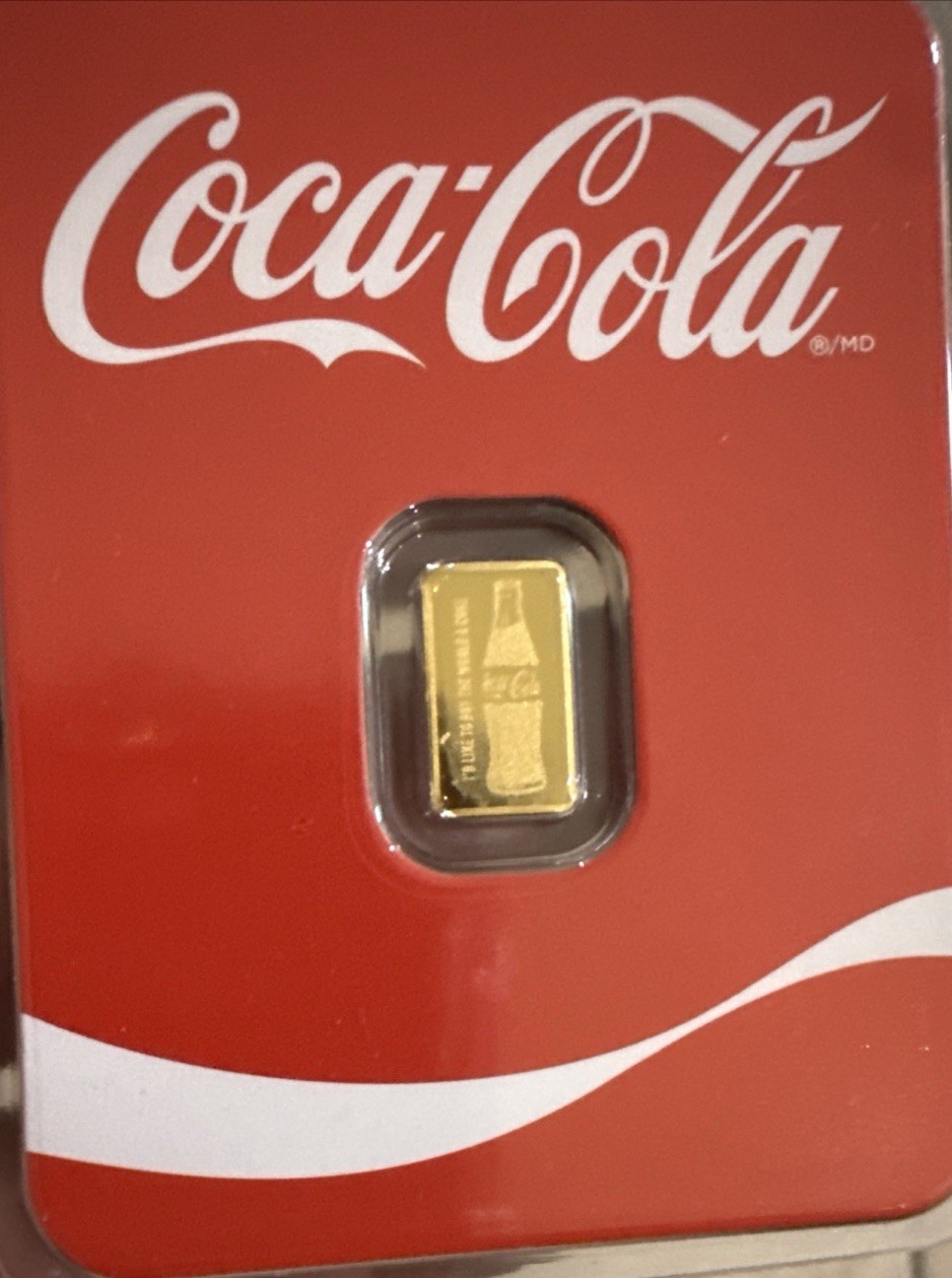 Beautiful Coca Cola Classic 0.5g Gold Bar in Coke Card Assay 1/2 Gram .999 Gold