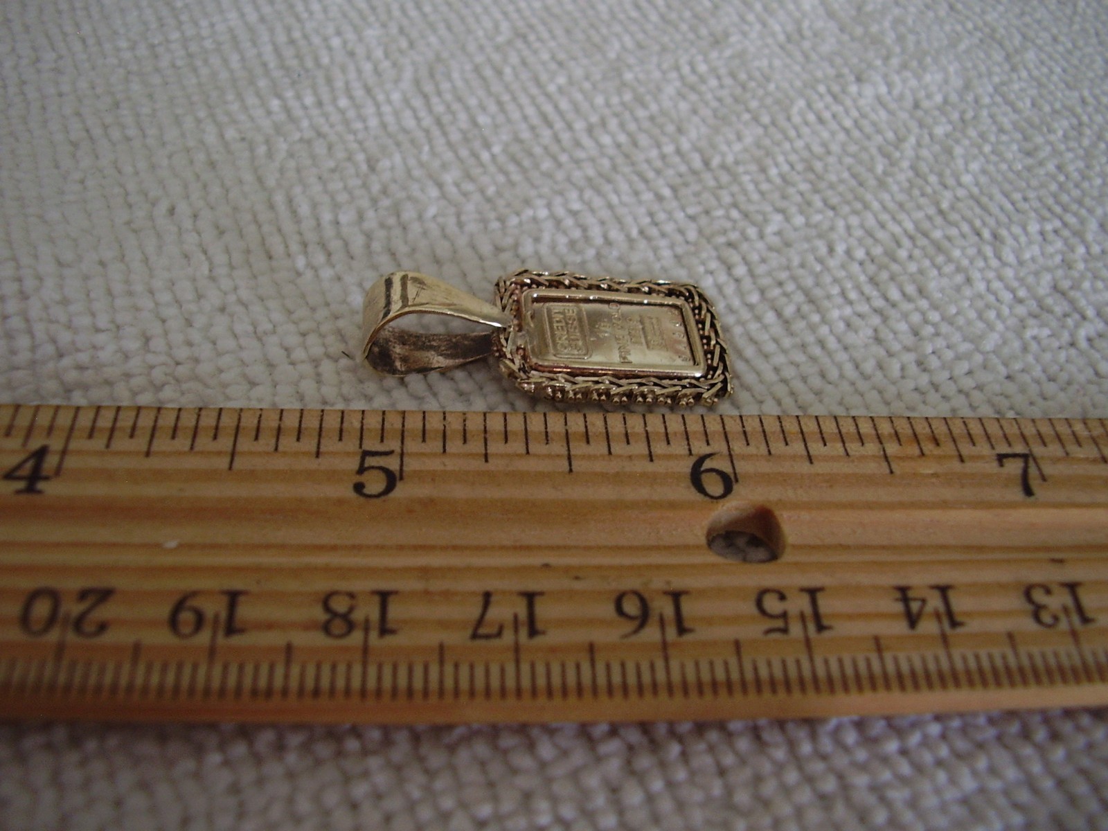 ONE GRAM GOLD BAR PENDANT IN A 10K GOLD FRAME NOT SCRAP 3.1 GRAMS