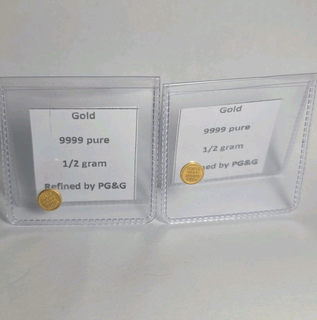 (2) 0.5 Gram PG & G 1/2 Gram .9999 Pure Gold Mini Rounds #652