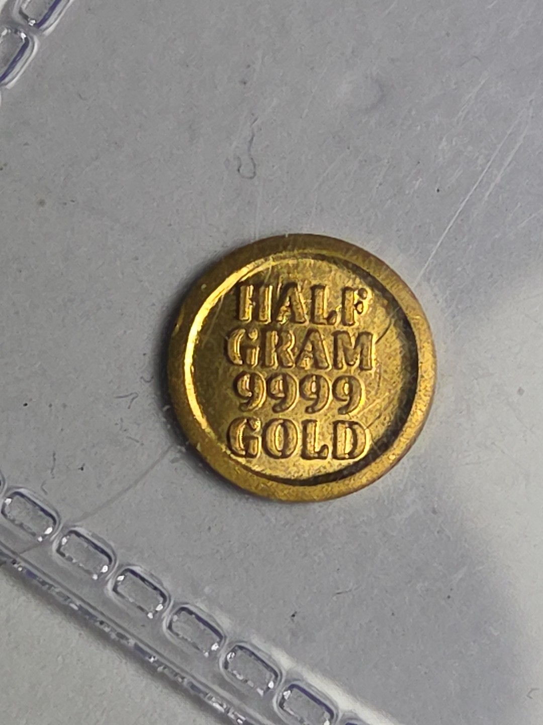 (2) 0.5 Gram PG & G 1/2 Gram .9999 Pure Gold Mini Rounds #652