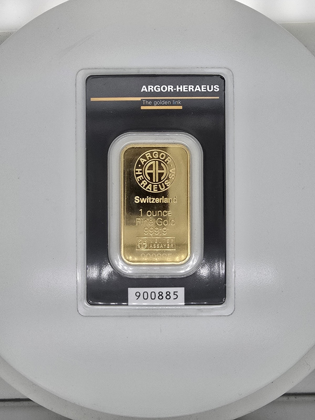 Credit Suisse 82687 Golden Bar