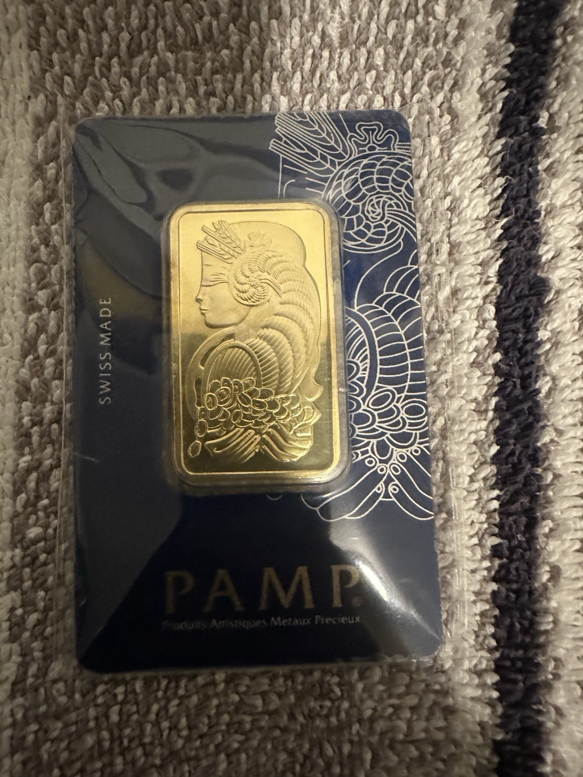 PAMP Suisse 1 oz .9999 Fine Gold Bar in Veriscan Assay Card – Gold Bar