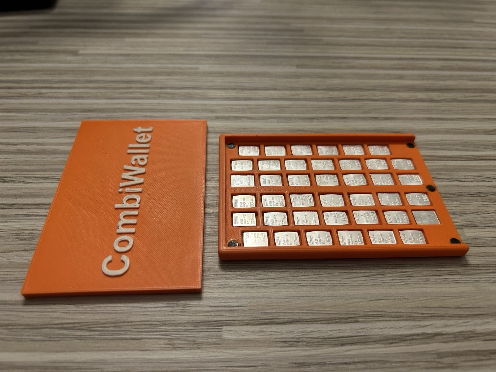 Valcambi Combibar Gold Platinum Silver CombiWallet, Holds 40 1 Gram Combibars