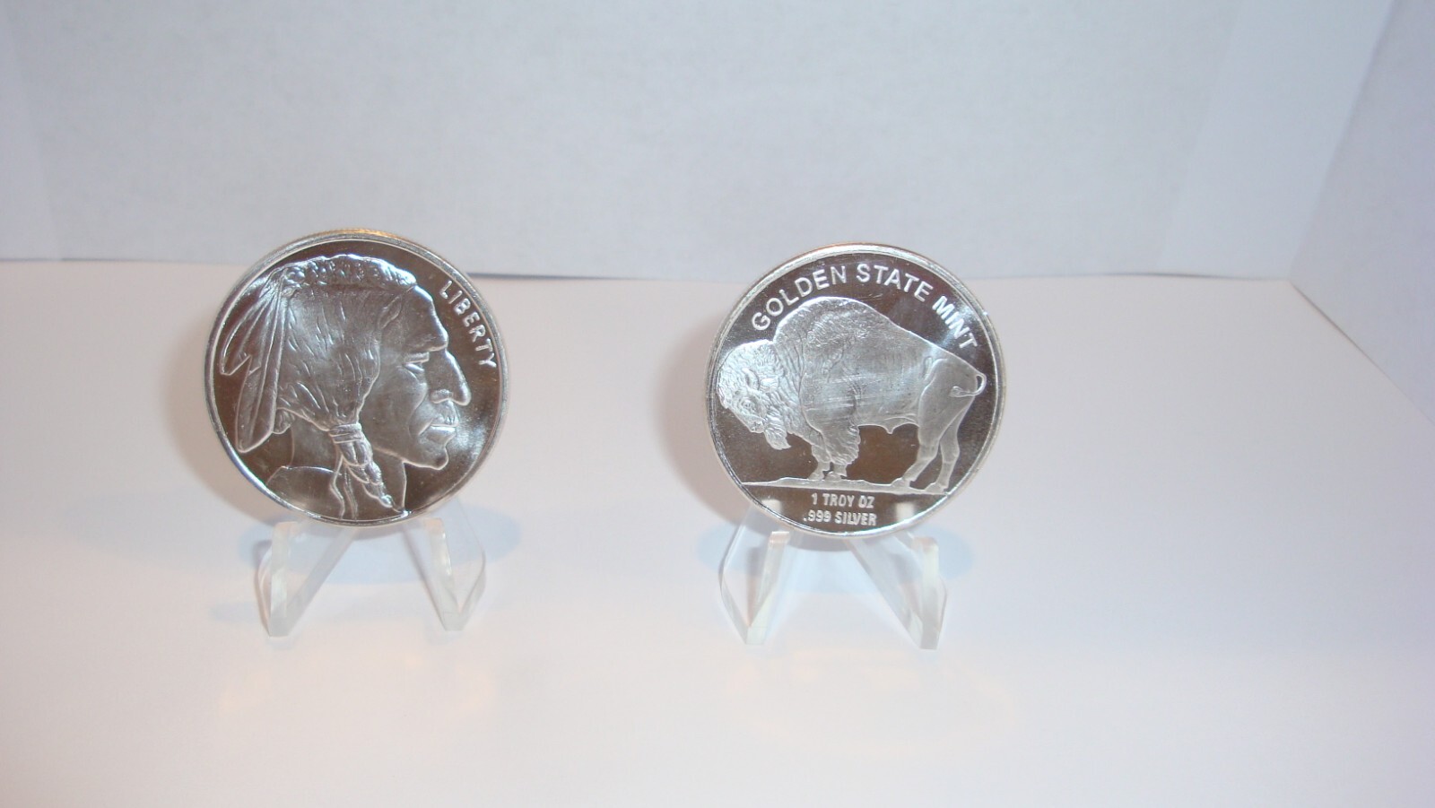 1 OZ .999 SILVER **** INDIAN HEAD BUFFALO COIN *****
