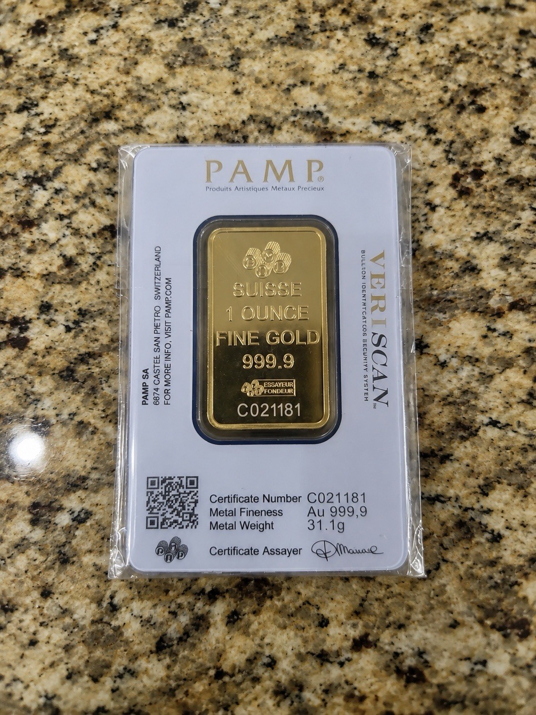 PAMP Suisse Lady Fortuna Gold Bar 1 Ounce .9999 Fine Gold Assay Card