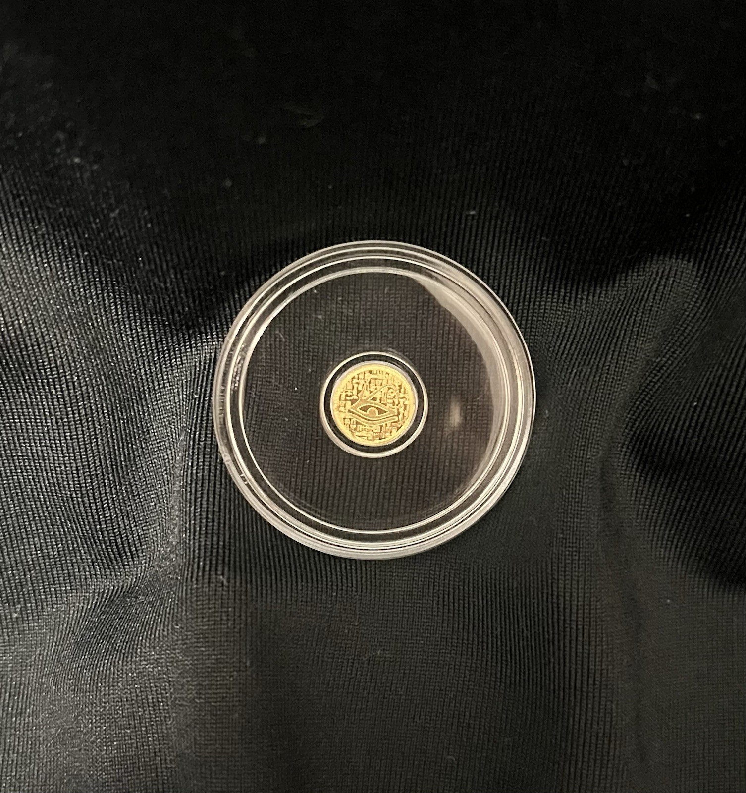 1/500oz Gold Egyptian Scarab Round In Capsule .9999 Fine