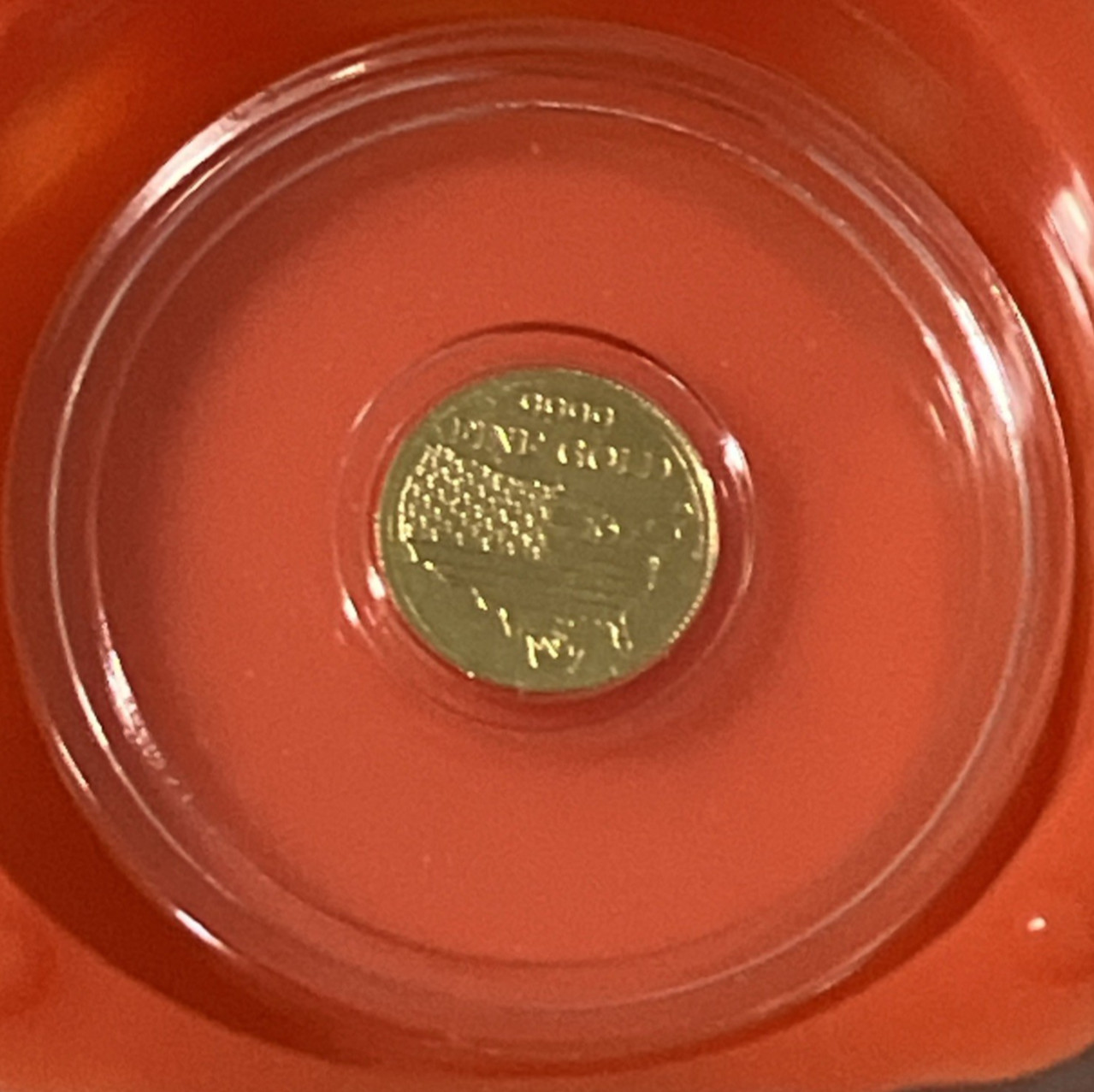 1/100 oz .9999 Fine Gold Round American Eagle & Flag in Clear Capsule – Monarch