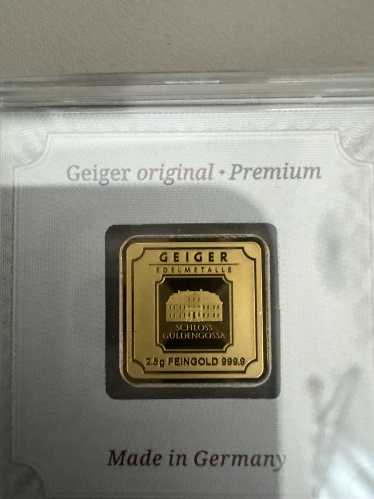 Geiger Edelmetalle 2.5g Gold Premium Square Bar .9999 Fine Assay In Capsule New