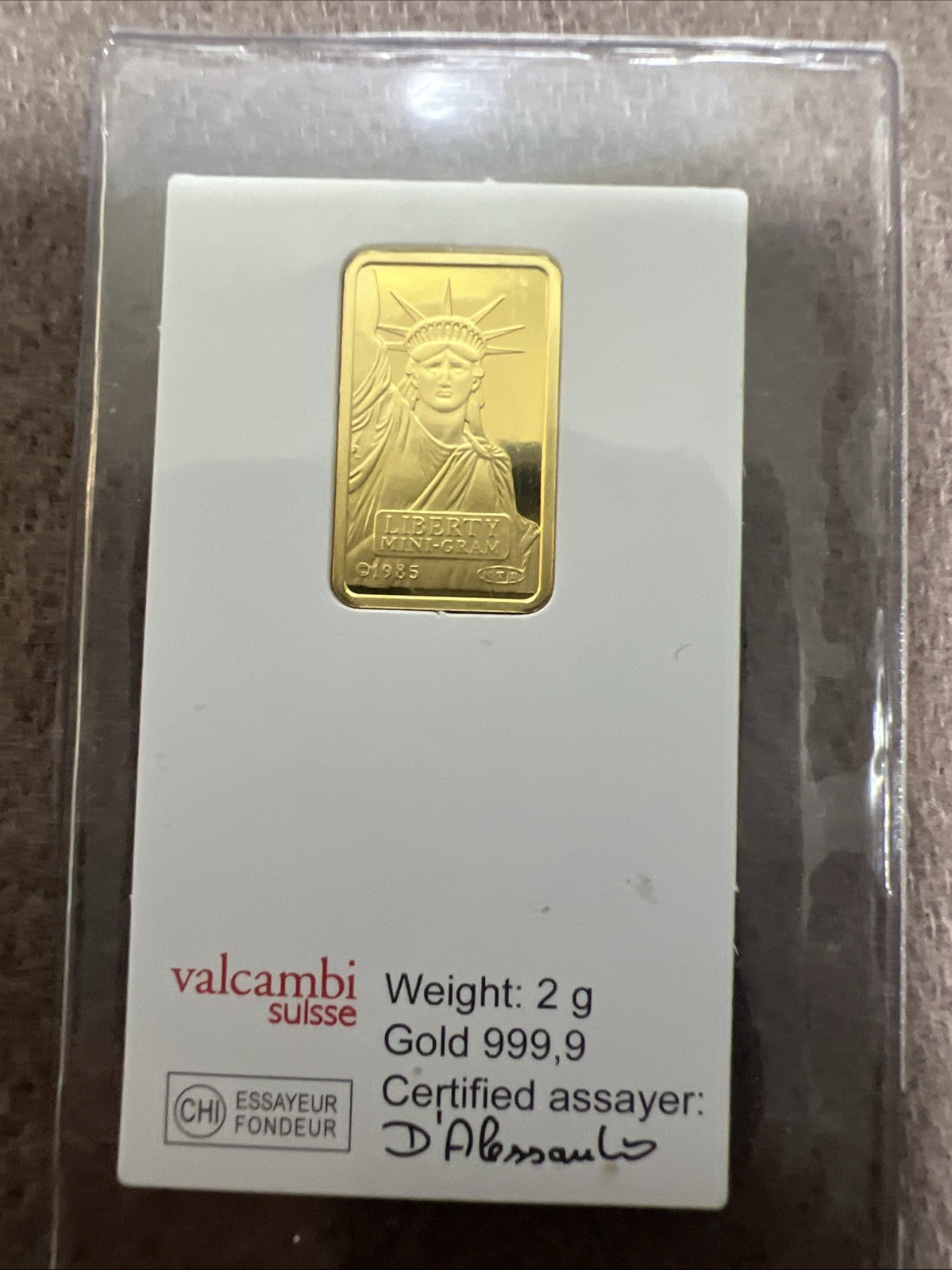 24k Yellow Gold Valcambi 2 gram Credit Suisse Statue of Liberty 11.50 x 19.00