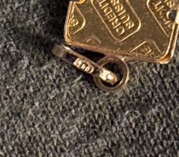 Credit Suisse 1 Gram 24K Gold 999.9 Gold Bar Pendant W 18K Bezel 1.3 Grams