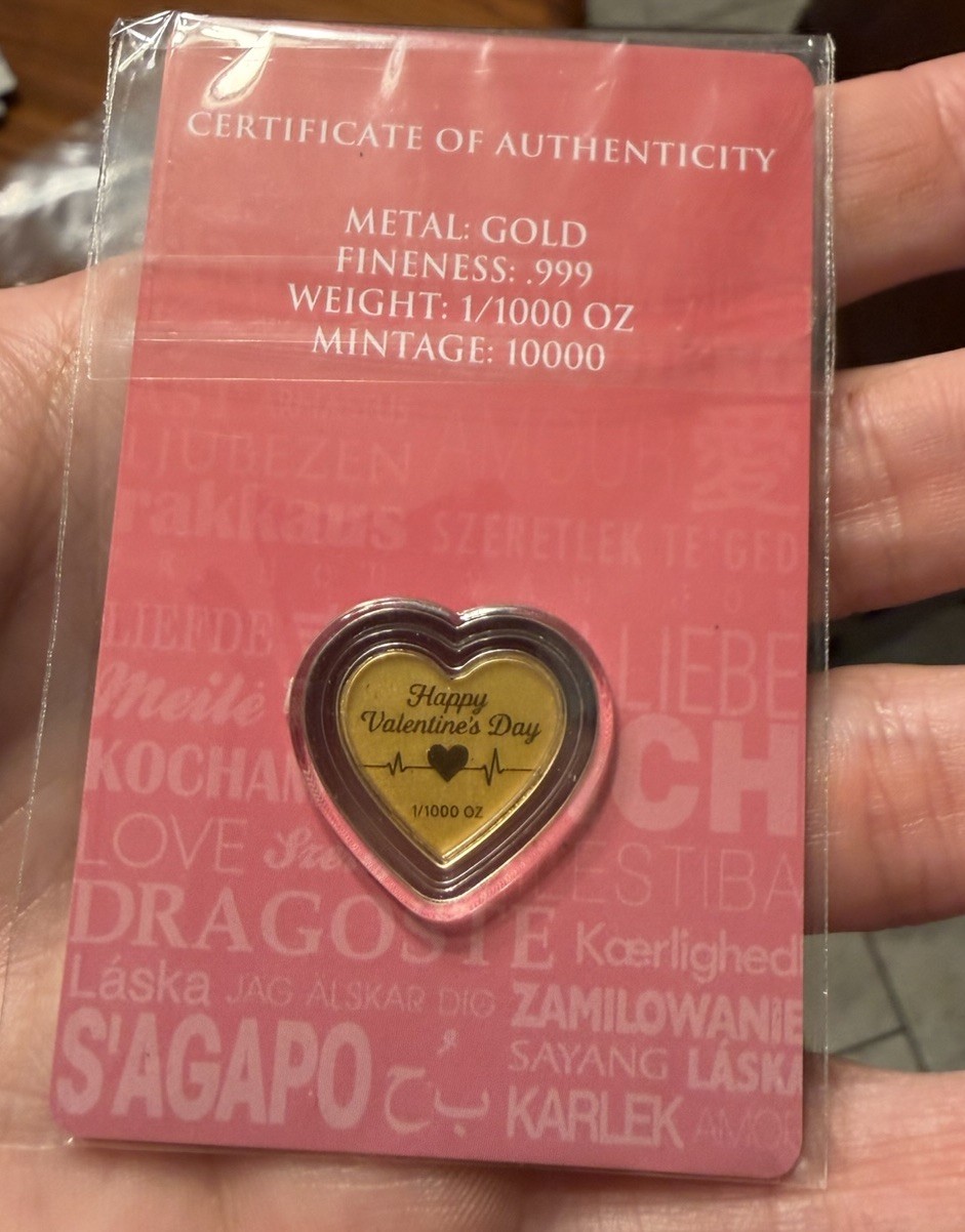 Happy Valentine’s Day 1/1000 oz Heart Shaped Gold in Card (10,000 Mintage)