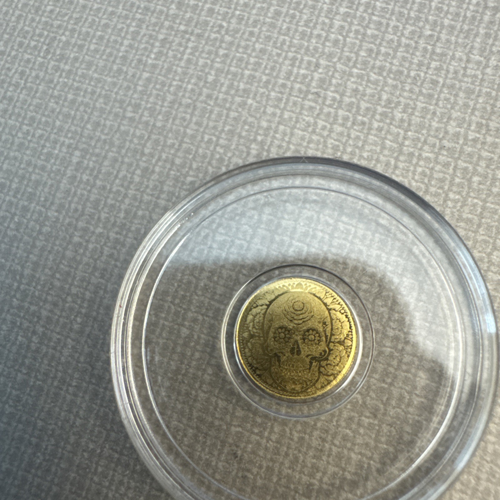Pack of 7 1/200 oz .9999 Fine Gold Round Sugar Skull in Capsule Day of the Dead