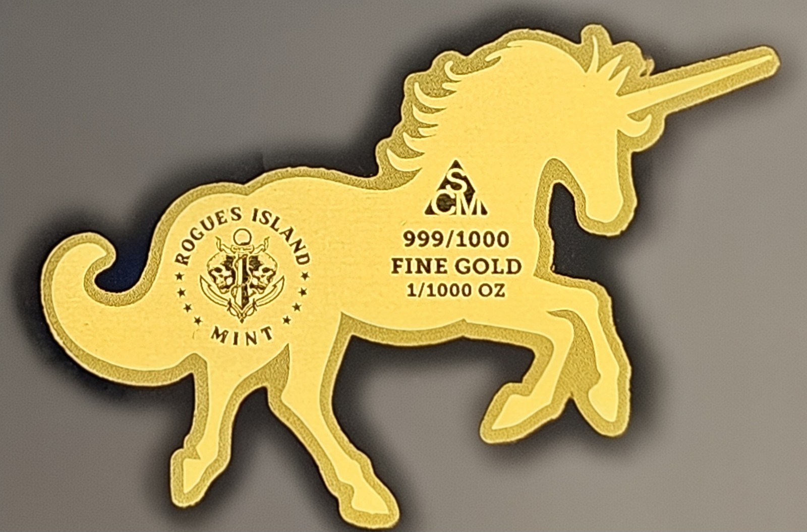 Rogues Island Mint Rainbow Unicorn Shaped 1/1000 oz Gold in Card Mintage 5,000