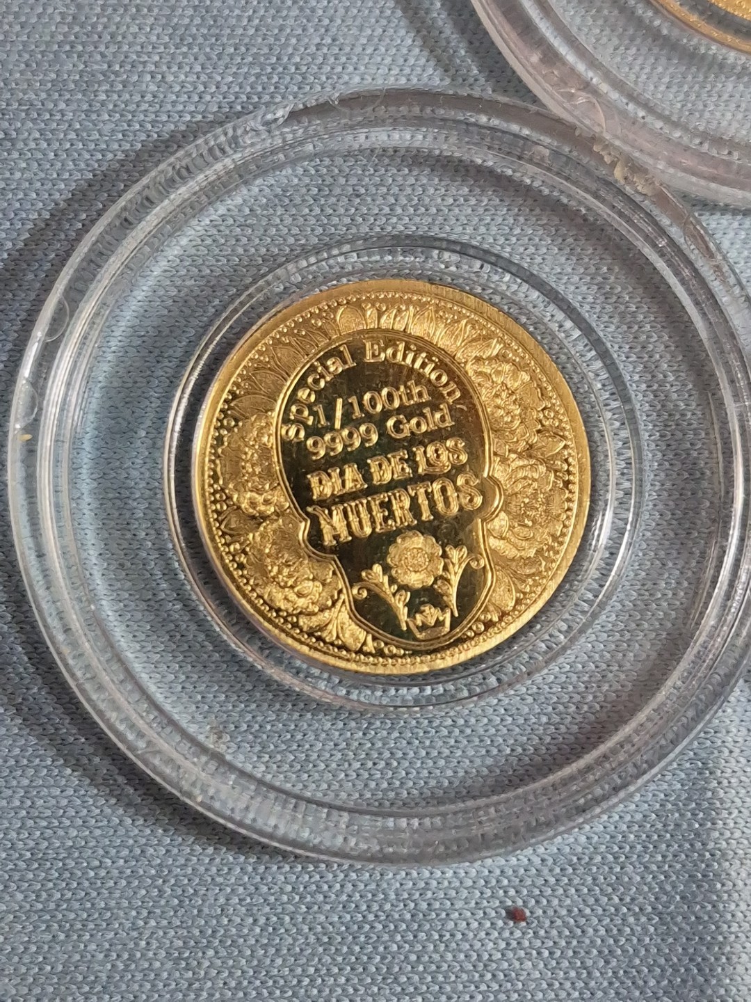 Lot Of 3-1/100th oz .9999 GOLD Coins Sugar Skull Dia De Los Muertos in Capsule