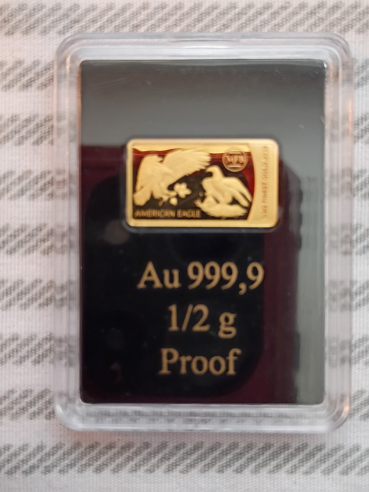 1/2 Gram Solomon Islands American Eagle $10 Gold Bar