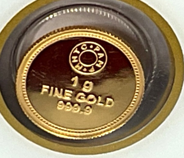 Pamp MMTC Lotus 1 Gram Gold Round – Large Card Assay