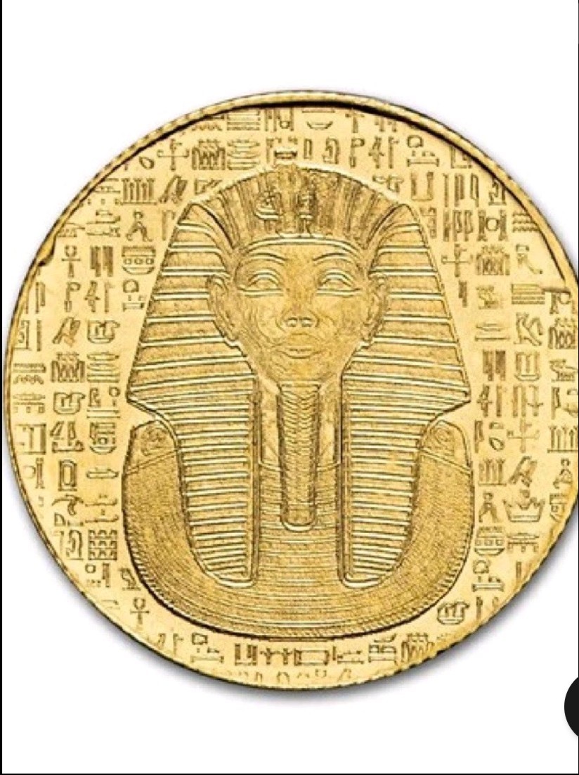 1/200th Gold monarch Egyptian King Tut /reverse Eye of Ra. protective capsule