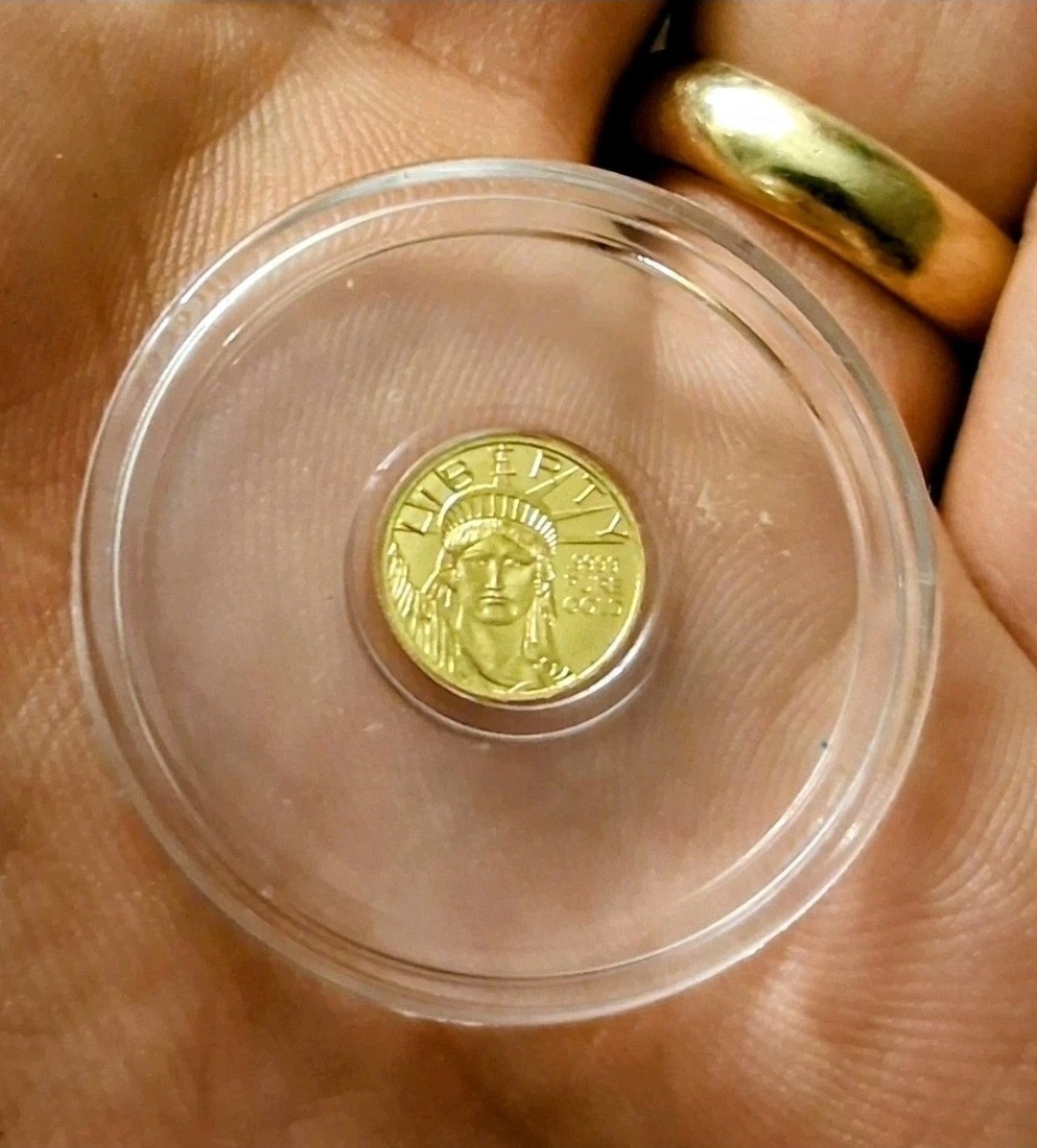 24k Pure Gold American Liberty Eagle Coin .9999 Fine Gold Round