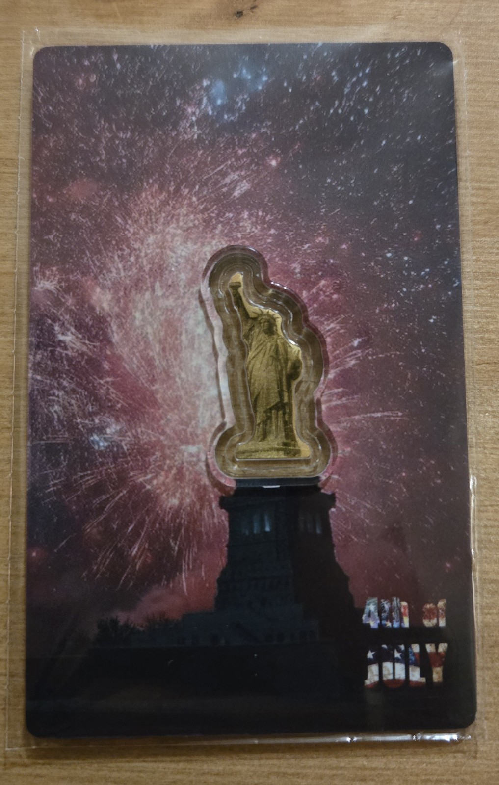 Niue 2025 Statue of Liberty-Shaped 1/1,000th Oz. Gold 50¢ Coin in Card
