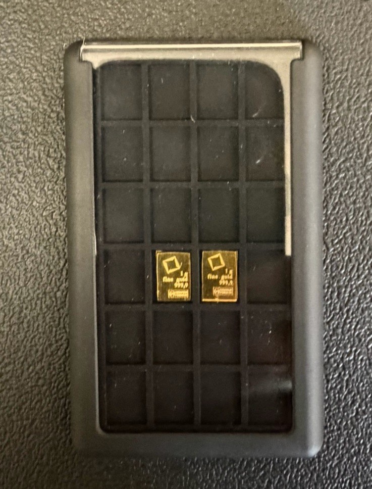 2 x 1 grams 999.9 Fine Gold Bars With Silicone Wallet – Valcambi Suisse Bullion
