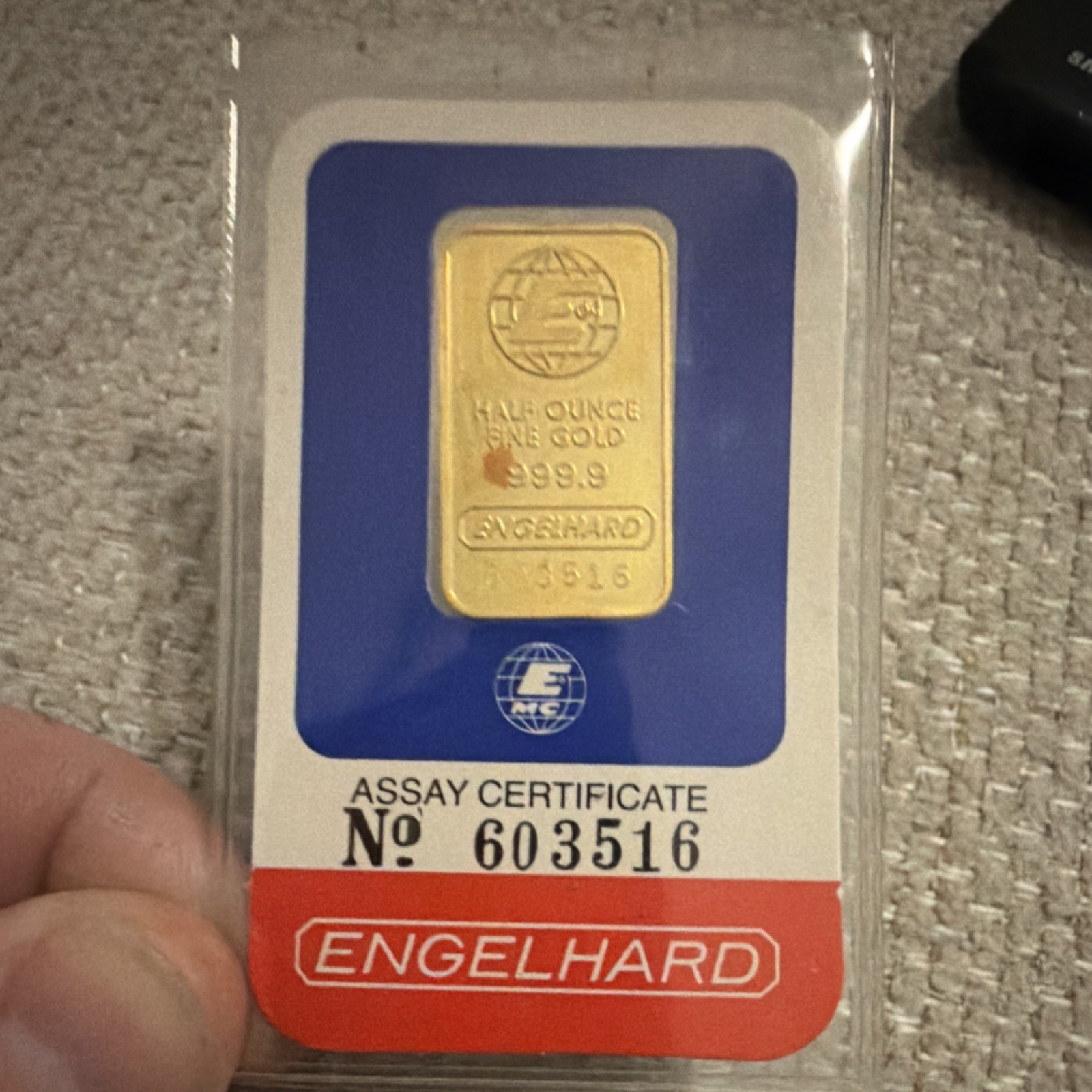 Engelhard 1/2 oz Fine Gold Bullion Bar .9999 Fineness with Assay Certificate