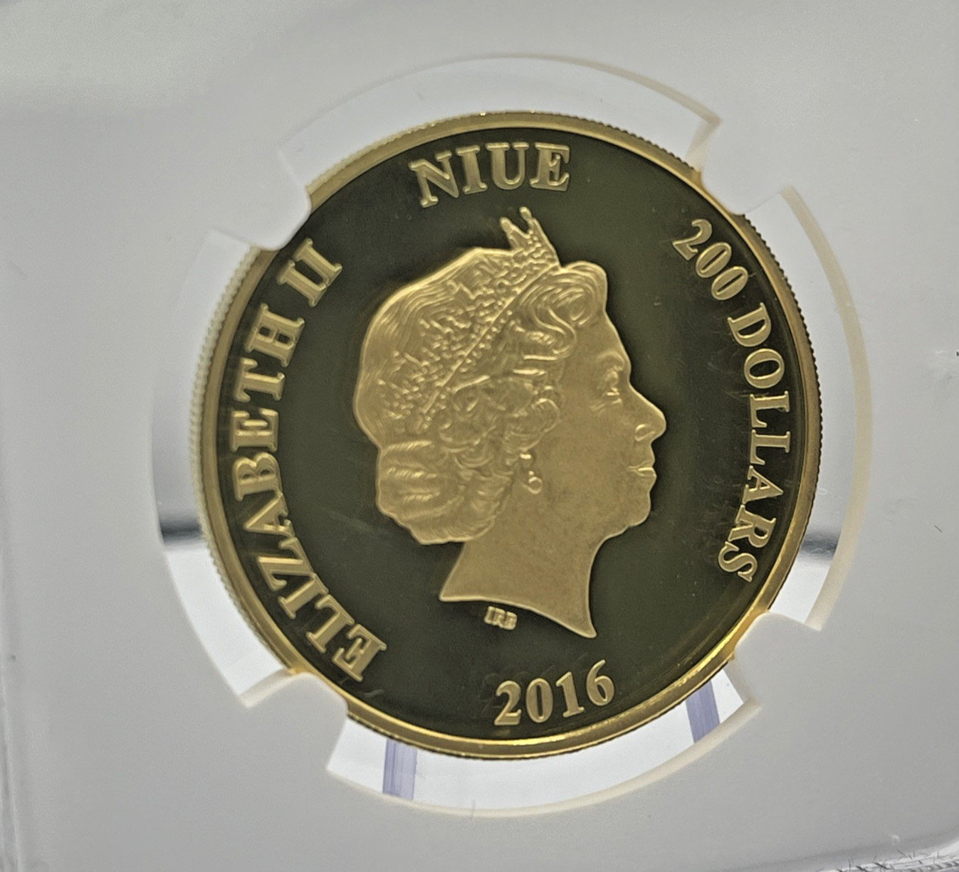 2016 200 Dollar 1 oz Gold Coin Star Wars Classic Han Solo