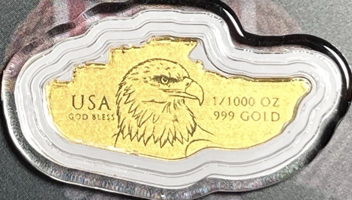 USA ARMY Eagle & Tank 1/1000 oz .999 Gold in Card