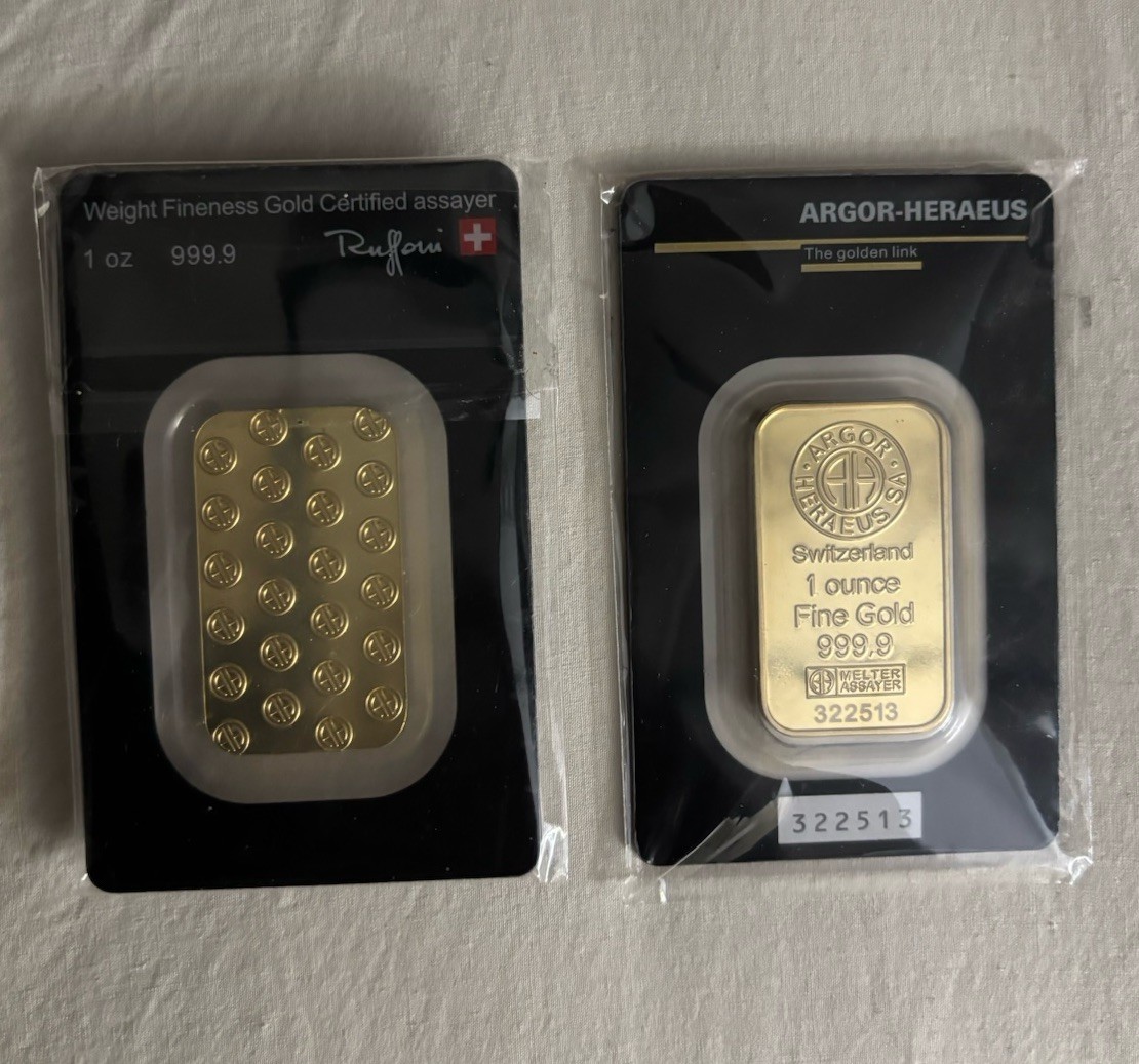 Argor-Heraeus 1 oz .9999 Fine Gold Bars in Assay Cards, Total 1 oz
