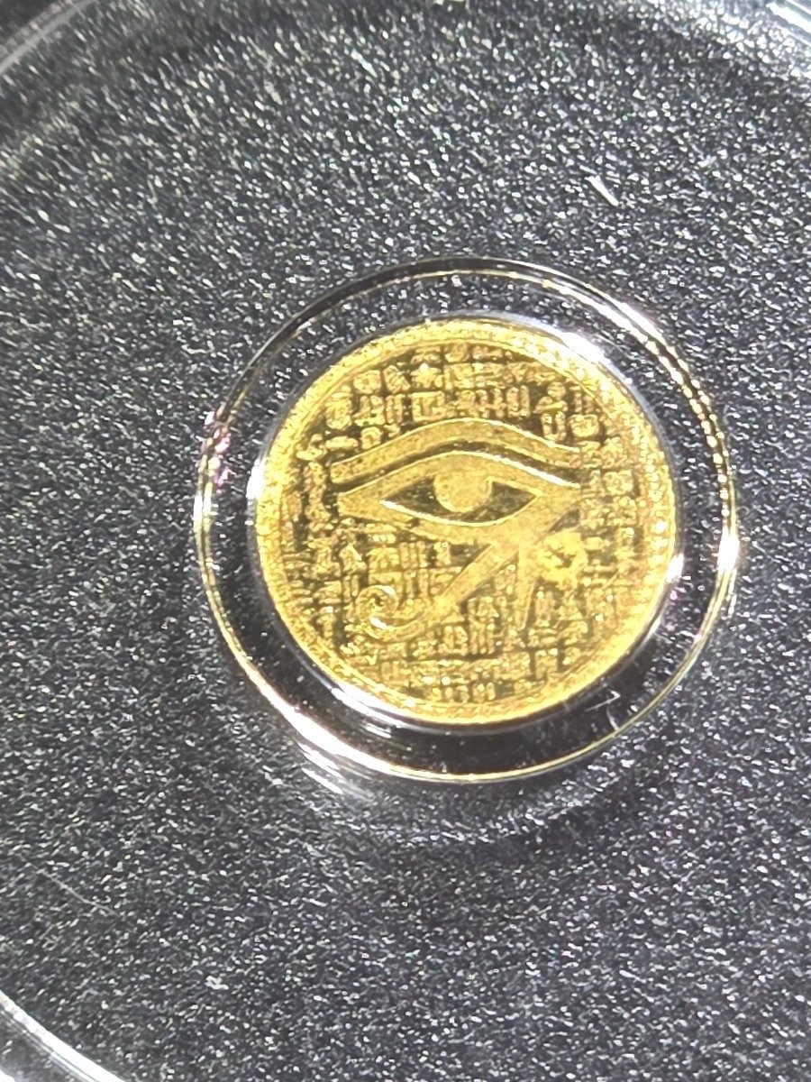 2 Fractional Gold Rounds: 1/200 oz Dia de los Muertos & 1/500 oz Eye of Horus