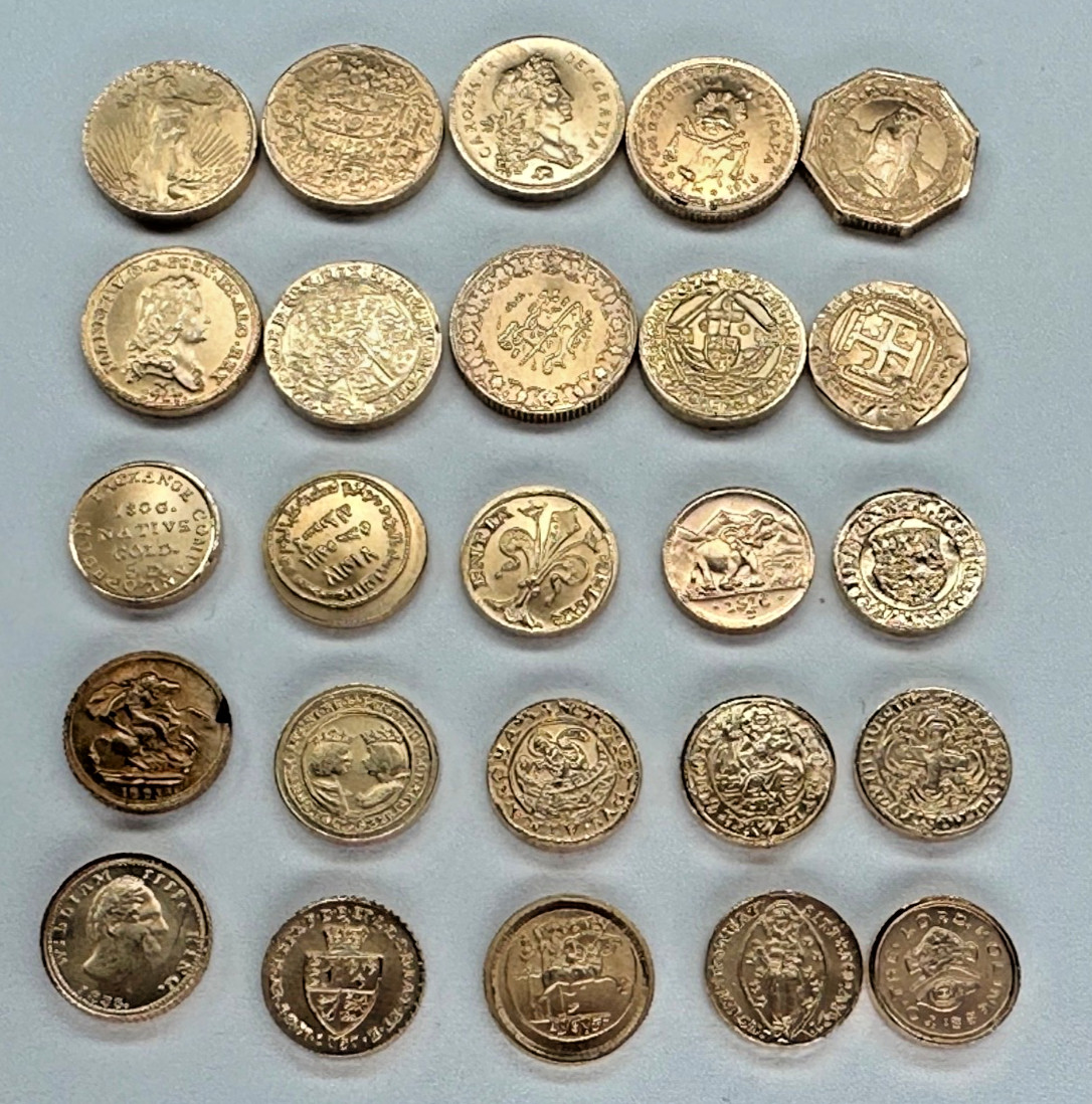 Set 50 Diff Solid 14K Gold World Mini Coins Franklin Mint 1981 25 + Grams RARE