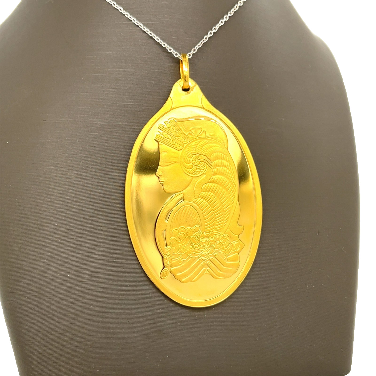 PAMP Suisse Lady Fortuna ½ OZ .9999 Fine 24KT Gold Oval Pendant Bar Bullion