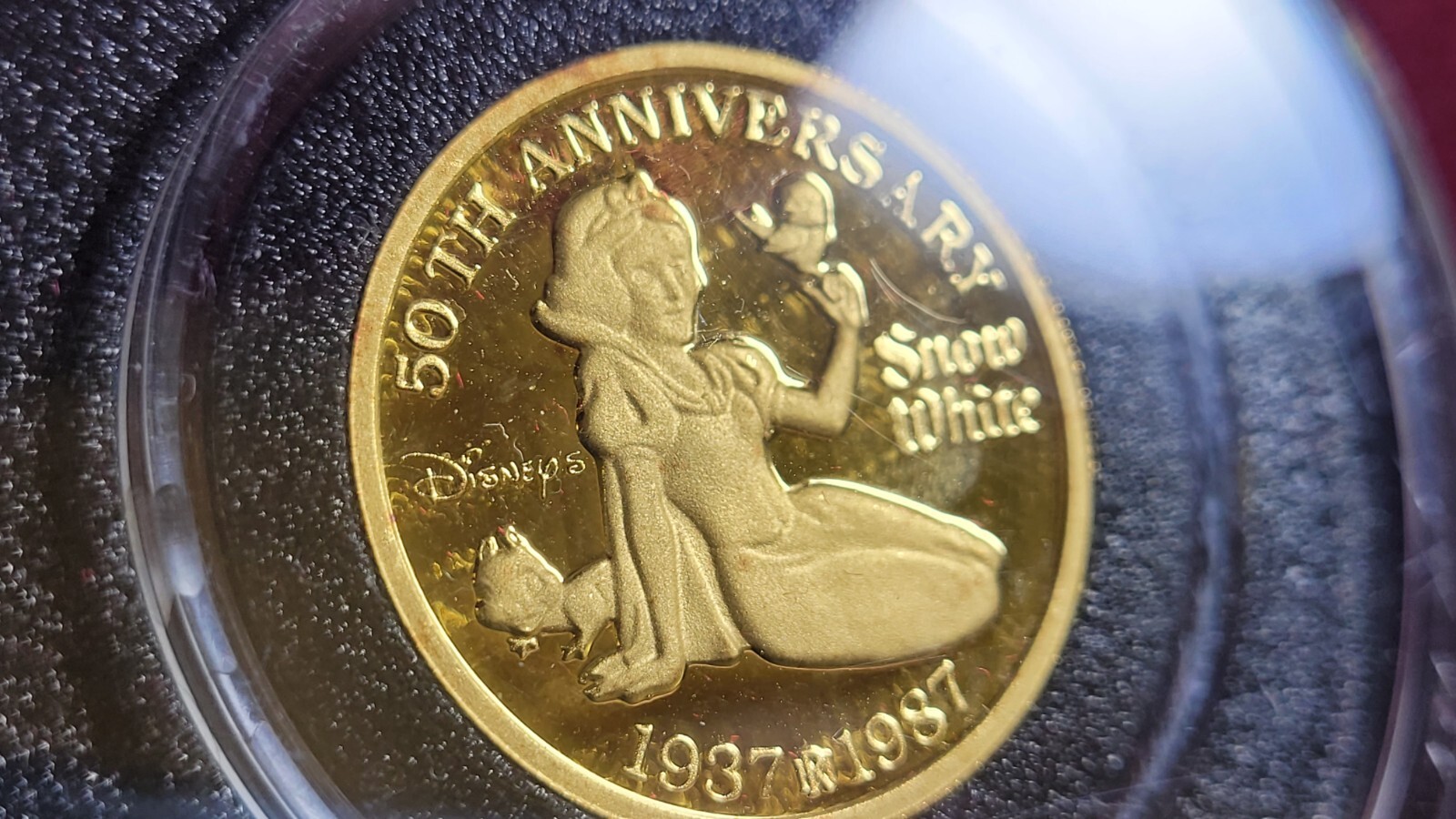 1987 Rarities Mint Snow White 50th Anniv 1 Troy Ounce .999 Fine Gold Round 0228