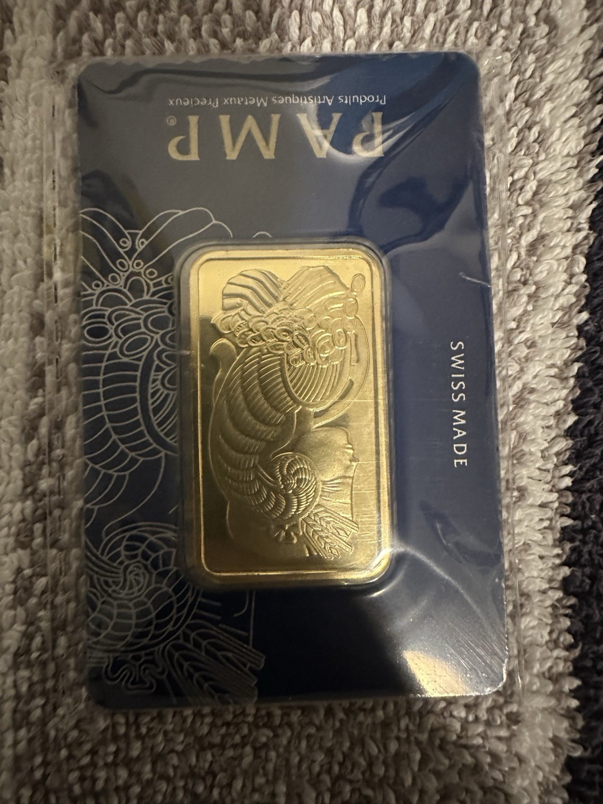 PAMP Suisse 1 oz .9999 Fine Gold Bar in Veriscan Assay Card – Gold Bar