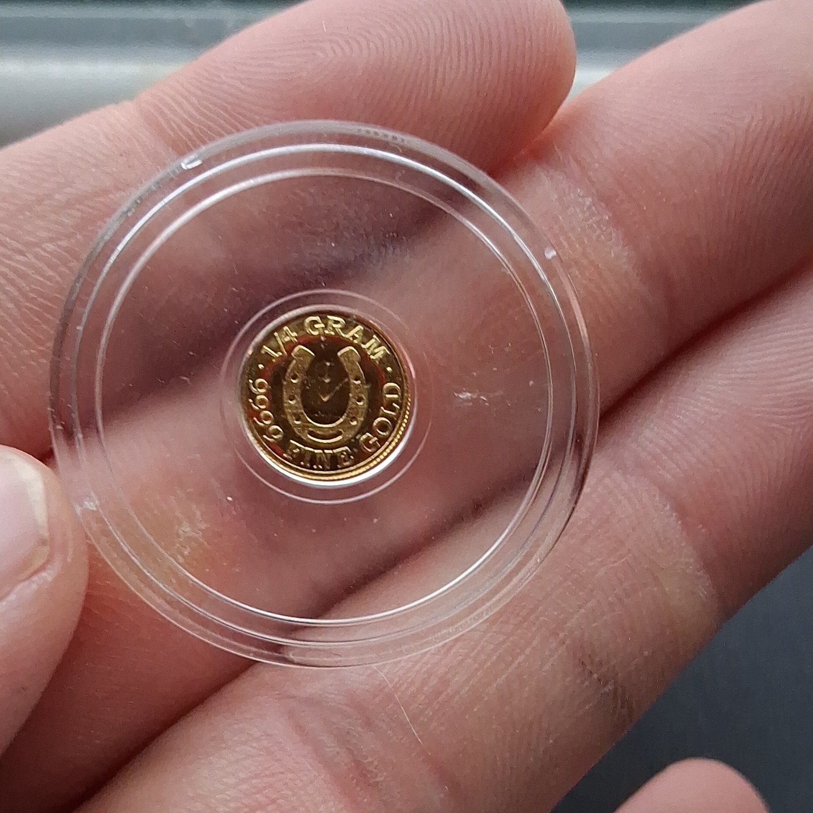 Monarch Precious Metals 1/4 Gram .9999 Fine Gold Round Horseshoe
