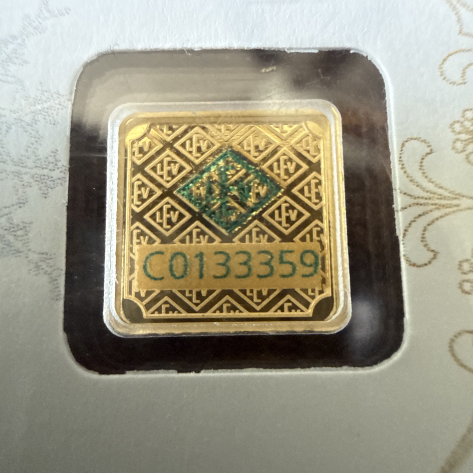 Geiger 1g Gold Bar Merry Christmas Edition 1g Total Gold Content
