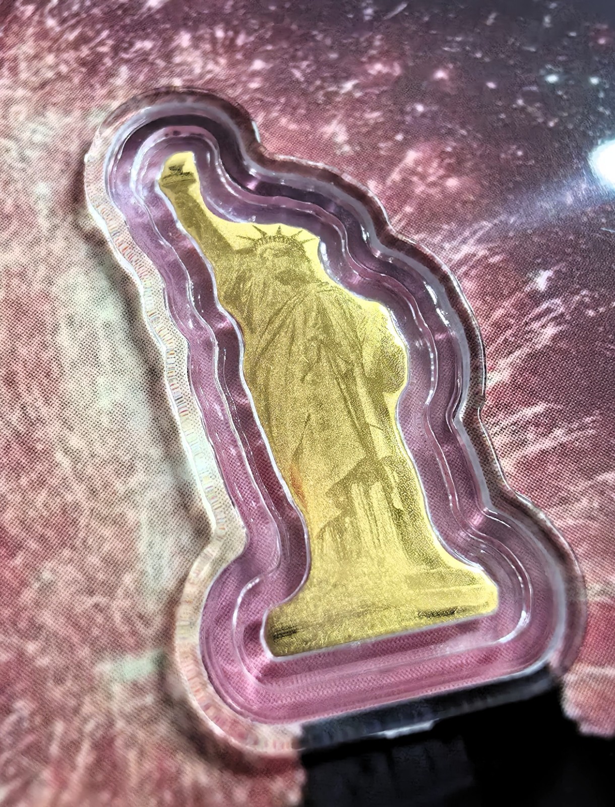 2025 Niue 1/1000 oz .999 Gold Statue of Liberty Coin Card – 4th of July USA