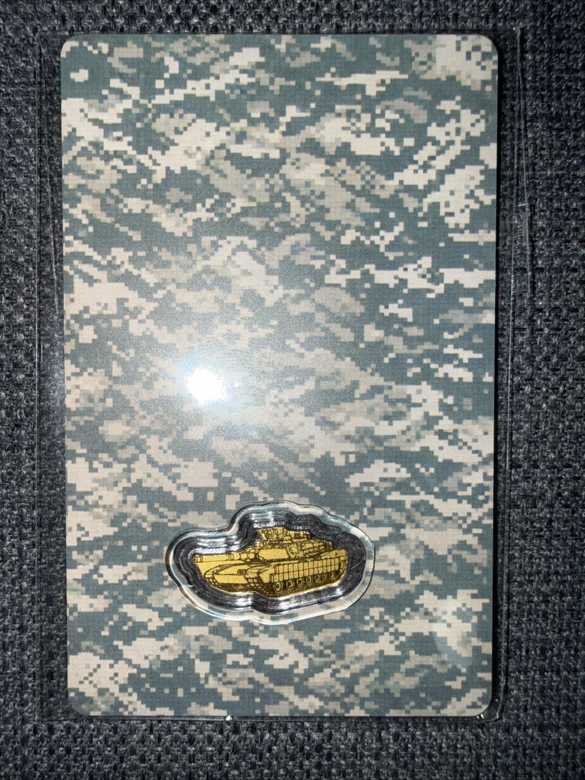 1/1000 oz .999 Gold 2026 USA ARMY Eagle & Tank Fractional Gold Bar – In Card New