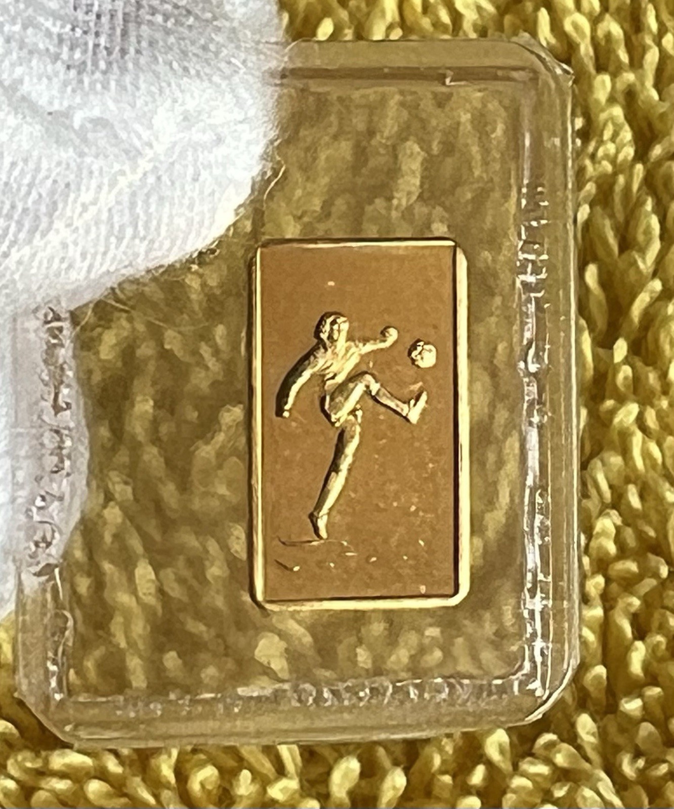 Vintage PAMP Suisse 1 Gram Soccer / Football player 24K Gold Bar – Free Ship!