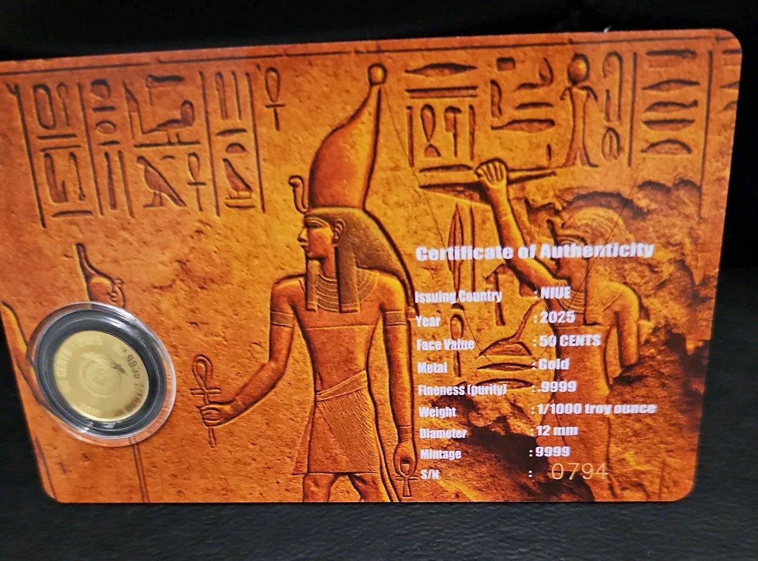 Niue Pyramid of Giza 1/1000 oz .9999 Gold Coin in Card bullion. 2025