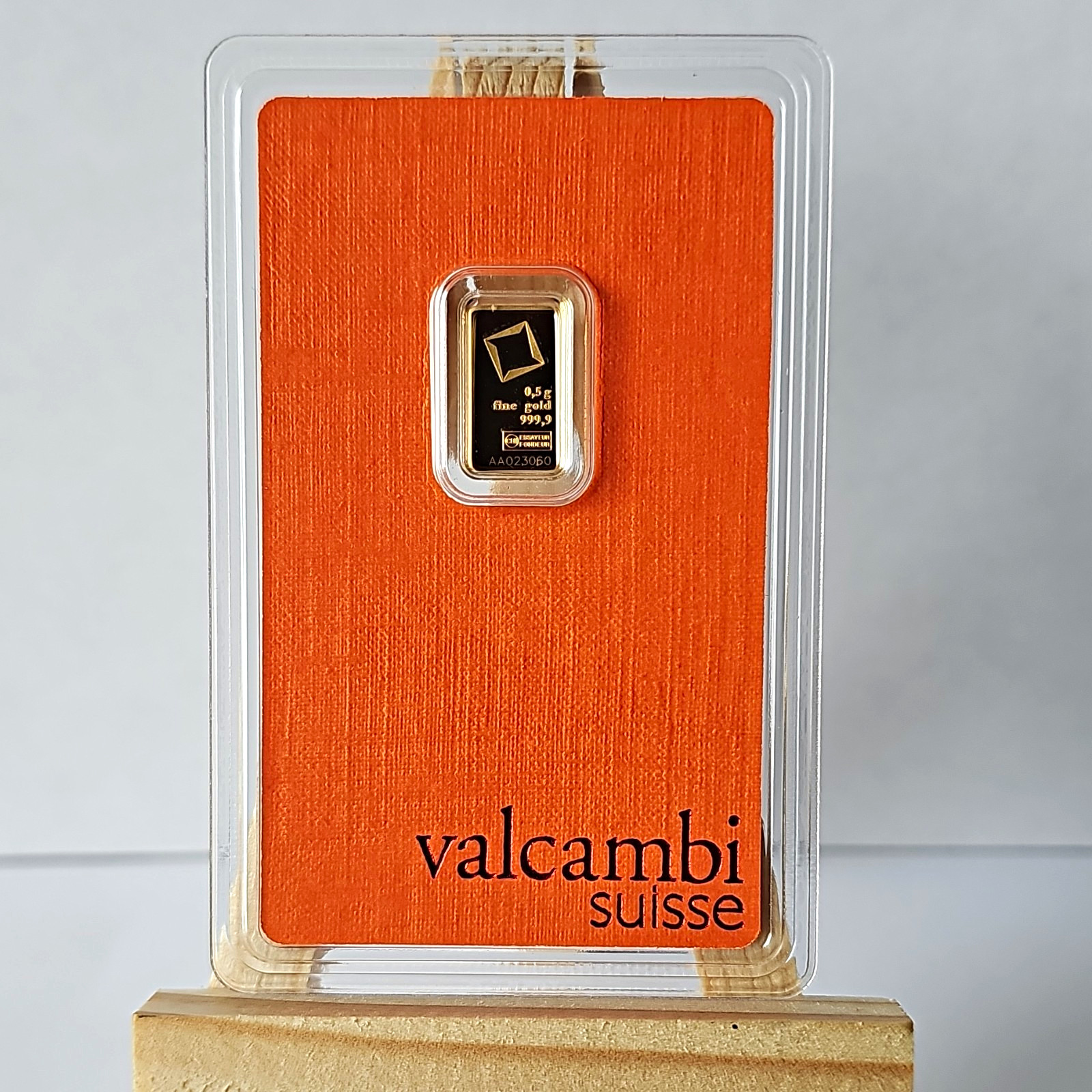 Valcambi Suisse 0.5g Gold Bar .9999 Fine in Assay Certificate Card