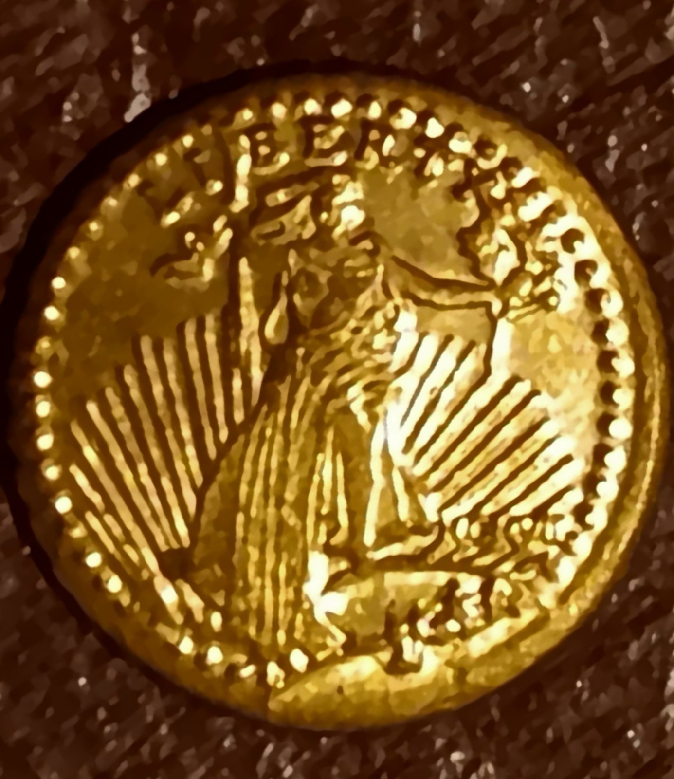 Beauty 0.5 Gram Gold Liberty- Eagle USA Pure .999 Round In Mini Display Case