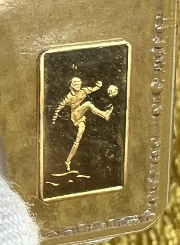 Vintage PAMP Suisse 1 Gram Soccer / Football player 24K Gold Bar – Free Ship!