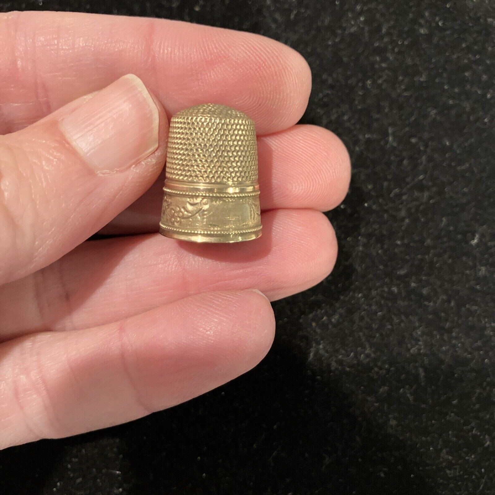 STAMPED 10K YELLOW GOLD THIMBLE FLOWER ANTIQUE VINTAGE RARE ESTATE FIND 2.6g