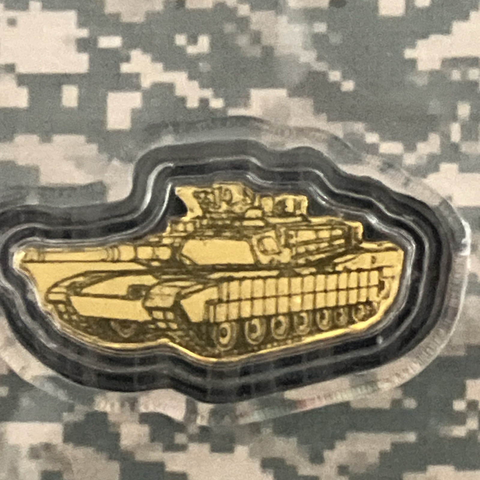 U.S. Army Tank Shaped 1/1000 oz Gold Coin in Card (9,999 Mintage)