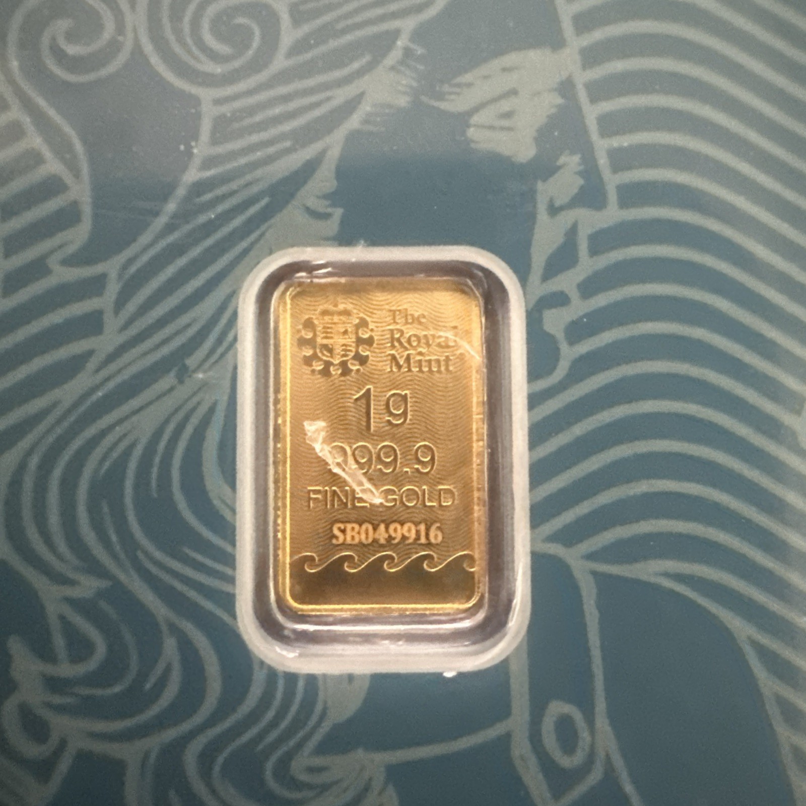 RARE 1g Gold Bar by The Royal Mint – Britannia In Assay Card – Beautiful Design